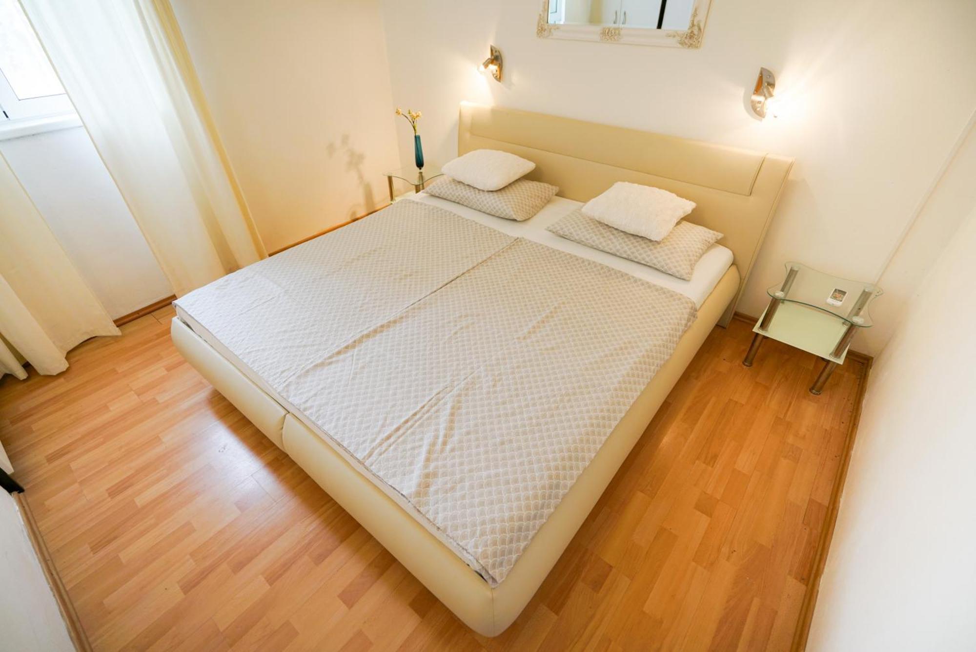 Apartments Osljak เปรโก ภายนอก รูปภาพ